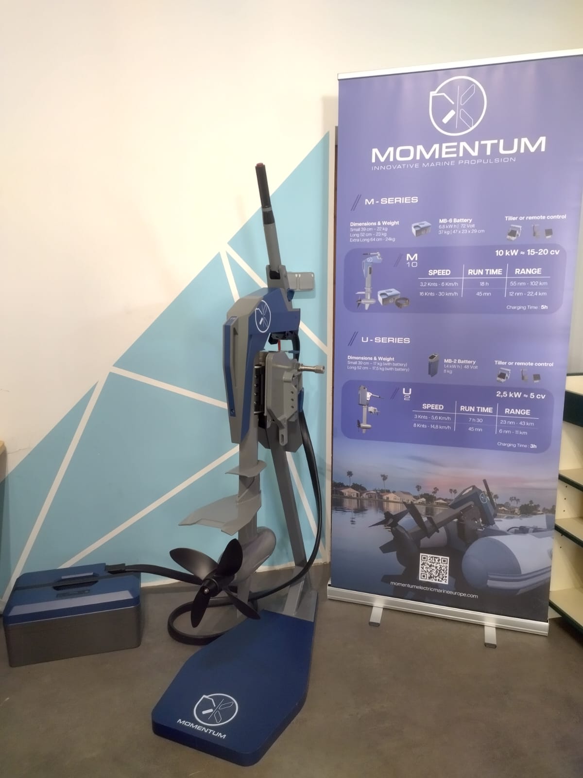 Moteur électrique Momentum M10 exposé à l'atelier